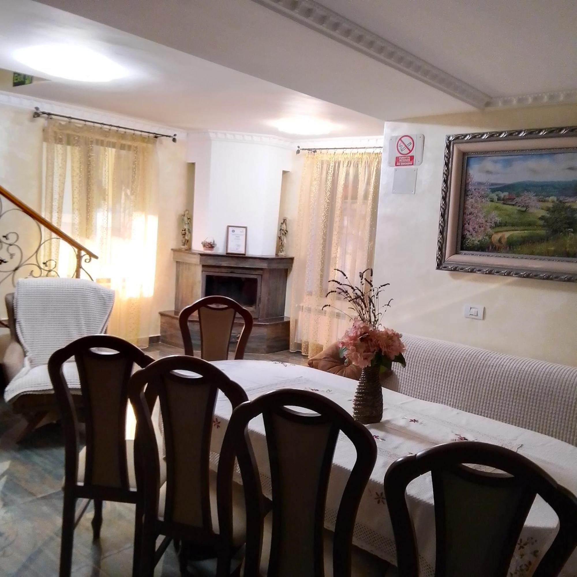 Casa Nicolas Buşteni 外观 照片